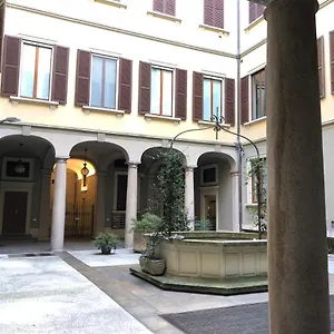https://artsy-loft-in-brera-duomo.italymilanhotels.net