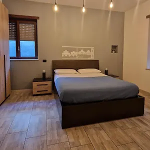 https://la-dimora-dei-consoli-holiday-house.it-romehotels.com